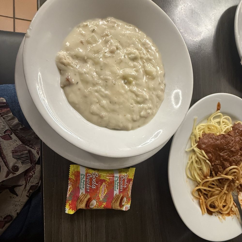 Zippy's Nimitz - Soup of the day: Clam chowder bowl large - Diners Near Me - Honolulu, Hawaii Zippy's Nimitz - Soup of the day: Clam chowder bowl large - Diners Near Me - Honolulu, Hawaii