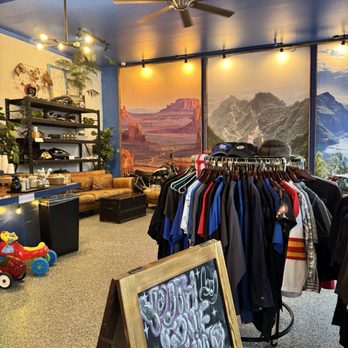 Grind N Gears Cafe - Coffee & Tea Near Me - Niles, Illinois Grind N Gears Cafe - Coffee & Tea Near Me - Niles, Illinois