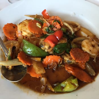 Thai Bros - Seafood w veggies. Johann's least favorite among 3 just bc there was nothing special about it he says; still very good - Thai Near Me - Laguna Beach, California