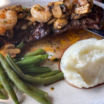 The Pine Tavern - Skirt steak with mashed potatoes - Steakhouses Near Me - Old Bridge, New Jersey The Pine Tavern - Skirt steak with mashed potatoes - Steakhouses Near Me - Old Bridge, New Jersey