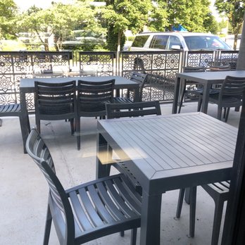 Mezeh - Outdoor dining - Mediterranean Near Me - Lake Ridge, Virginia