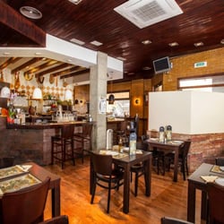 Restaurante Pernil - Salón junto a la barra