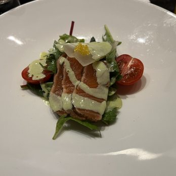 KUU Restaurant - Pepper Salmon Salad - Japanese Near Me - Houston, Texas