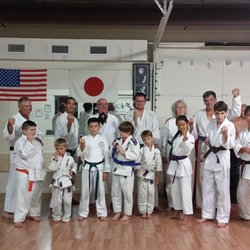 Inverness Renshinkan Karate - After class with Shihan Osamu from Chicago