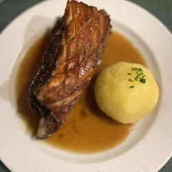Albrecht-Dürer-Stube - Pork shoulder and potato dumpling