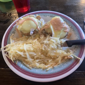 Stella's - Fried Green Tomato Benedict with hash browns - Delis Near Me - Gulfport, Florida Stella's - Fried Green Tomato Benedict with hash browns - Delis Near Me - Gulfport, Florida