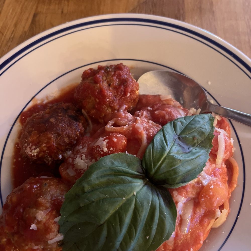 Pizzetiello - Pomodoro with meatballs - Italian Near Me - Pearl River, New York Pizzetiello - Pomodoro with meatballs - Italian Near Me - Pearl River, New York