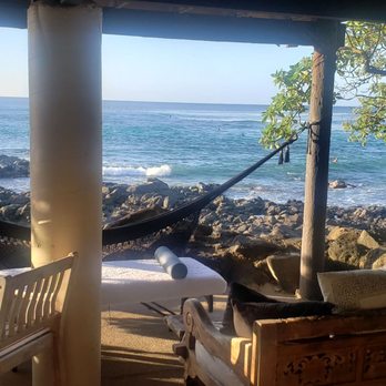 RCM Mobile Massage - We set up our session on the lanai with the beautiful ocean view. Talk about relaxing! - Massage Therapy Near Me RCM Mobile Massage - We set up our session on the lanai with the beautiful ocean view. Talk about relaxing! - Massage Therapy Near Me