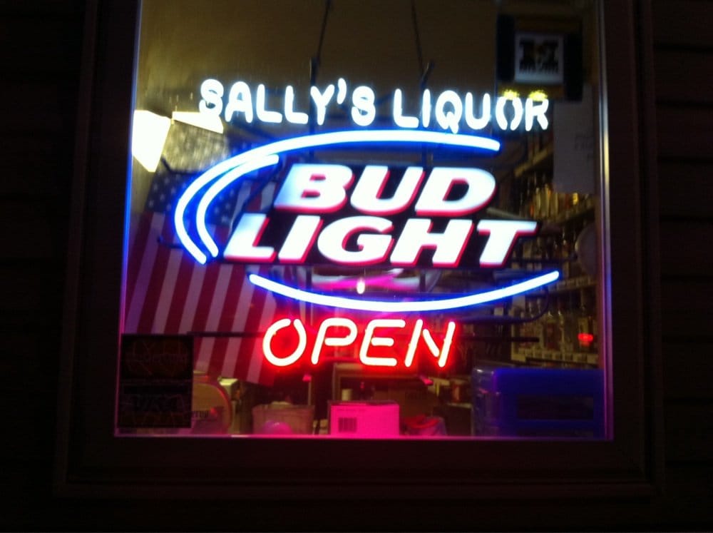 SALLY’S LIQUOR 405 Main St, Polo, Missouri Beer, Wine & Spirits