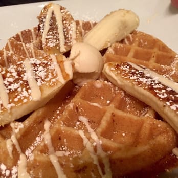 Batter & Berries - Banana Waffle - Breakfast & Brunch Near Me - Chicago, Illinois