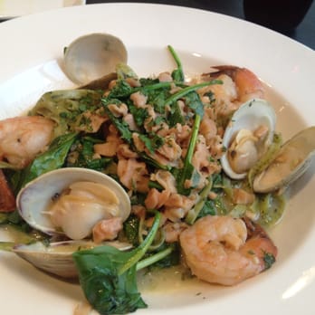 Table 45 - Italian Style Shellfish Pasta
Linguine pasta with shrimp, clams, spinach, herbed butter garlic sauce / $24.00 - New American Near Me - Cleveland, Ohio Table 45 - Italian Style Shellfish Pasta
Linguine pasta with shrimp, clams, spinach, herbed butter garlic sauce / $24.00 - New American Near Me - Cleveland, Ohio