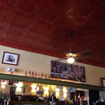 Sammy T's - Interior - American Near Me - Fredericksburg, Virginia