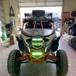 TTR Motorsports - GG Lighting bumper light bar and x3 shock tower light bar with green lens. Available in white, amber and green!
