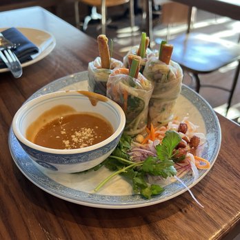 Little Sister - Autumn roll - Vietnamese Near Me - El Segundo, California