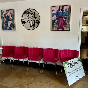Toast Kitchen & Bar - Interior view - Breakfast & Brunch Near Me - Whittier, California