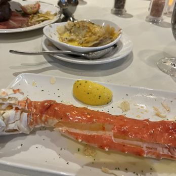 Eddie Merlot's - King Crab - Steakhouses Near Me - Bloomfield Hills, Michigan