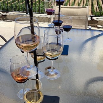 Bel Vino Winery - White and red wine flights. Beautiful view! - Wine Tasting Room Near Me - Temecula, California Bel Vino Winery - White and red wine flights. Beautiful view! - Wine Tasting Room Near Me - Temecula, California