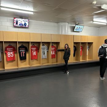 Estádio do Sport Lisboa e Benfica - Locker room - Stadiums & Arenas Near Me - Lisbon, 11