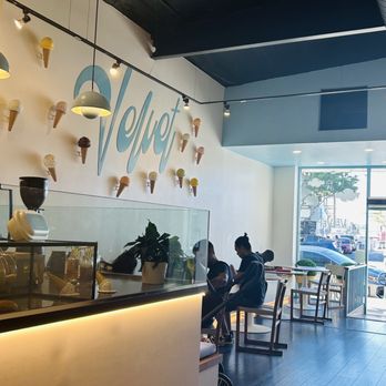 Velvet - Cute spot - Ice Cream & Frozen Yogurt Near Me - San Fernando Valley, California Velvet - Cute spot - Ice Cream & Frozen Yogurt Near Me - San Fernando Valley, California