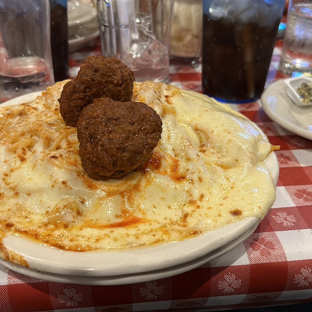 Chef's Restaurant - Tiramisu - Italian Near Me - Buffalo, New York