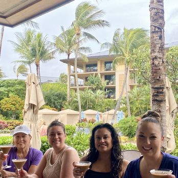 Koloa Landing Resort - Holo Holo Bar best bartender Nikki - Resorts Near Me - Koloa, Hawaii Koloa Landing Resort - Holo Holo Bar best bartender Nikki - Resorts Near Me - Koloa, Hawaii