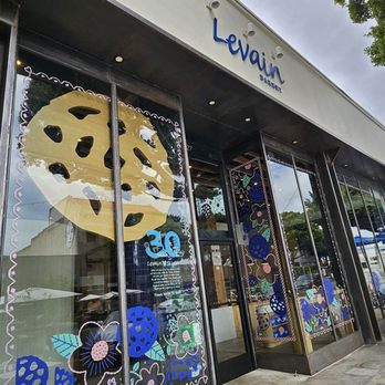 Levain Bakery - Outside - Bakeries Near Me - Los Angeles, California