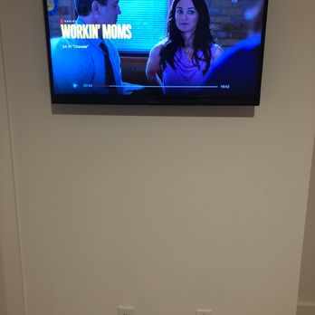 Jakes Pro TV Installs - Bedroom wall mount - TV Mounting Near Me