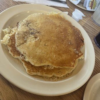 Ludlow Cafe - The pancake sandwich huge pancakes - American Near Me - Ludlow, California