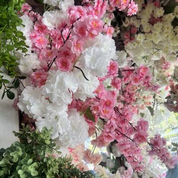 Sveta - Outside decor - Modern European Near Me - New York, New York Sveta - Outside decor - Modern European Near Me - New York, New York
