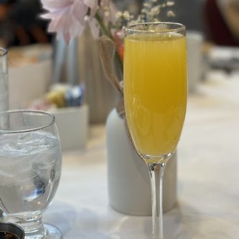 Cafe Sierra - bottomless mimosas - New American Near Me - Universal City, California