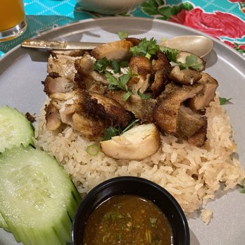 Wild Rose Northern Thai Eats - Boneless chicken served over rice with a spicy sauce and a daikon broth that was a perfect element to add to this dish. - Thai Near Me - Bend, Oregon Wild Rose Northern Thai Eats - Boneless chicken served over rice with a spicy sauce and a daikon broth that was a perfect element to add to this dish. - Thai Near Me - Bend, Oregon