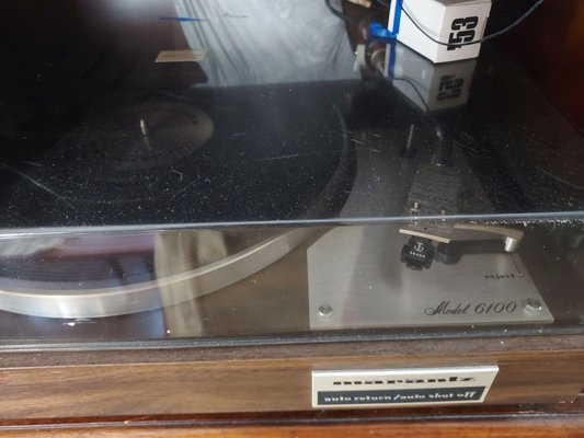 Hi-Fi Sound Electronics