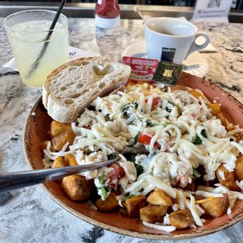 Andiamo Gate A-30 - Bfast scramble bowl: egg whites, potatoes, mozzarella, spinach & shrimp?not on menu bc it was my own creation & result was delicious! - Italian Near Me - Romulus, Michigan