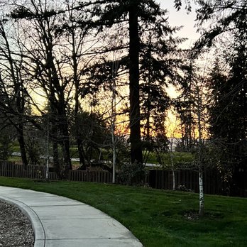 Orchard Park - Beautiful sunset at the park - Parks Near Me - Portland, Oregon Orchard Park - Beautiful sunset at the park - Parks Near Me - Portland, Oregon