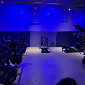 EōS Fitness - Gyms Near Me - Glendale, California