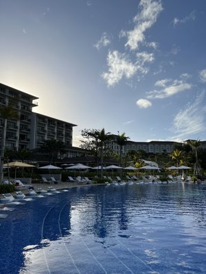 Halekulani Okinawa by null