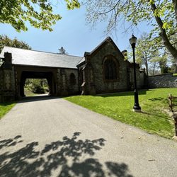 Woodlawn Cemetery