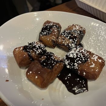 The Gnome Craft Pub - BEIGNETS - Pubs Near Me - St Paul, Minnesota The Gnome Craft Pub - BEIGNETS - Pubs Near Me - St Paul, Minnesota
