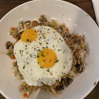 Maplewood Kitchen and Bar - Chicken Hash - Breakfast & Brunch Near Me - Cincinnati, Ohio Maplewood Kitchen and Bar - Chicken Hash - Breakfast & Brunch Near Me - Cincinnati, Ohio