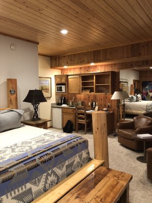 Triple Creek Ranch, A Montana Hideaway by null