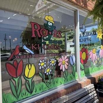 Rojas Kitchen - Storefront - Breakfast & Brunch Near Me - Carthage, Tennessee
