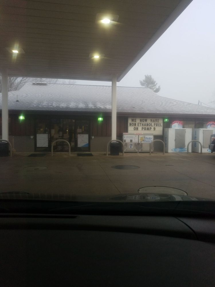 PERKY PANTRY Updated April 2024 413 E Chicago Blvd, Tecumseh