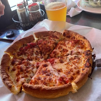 Nello's Pizza Mesa - Pepperoni pizza deep dish - Pizza Near Me - Mesa, Arizona