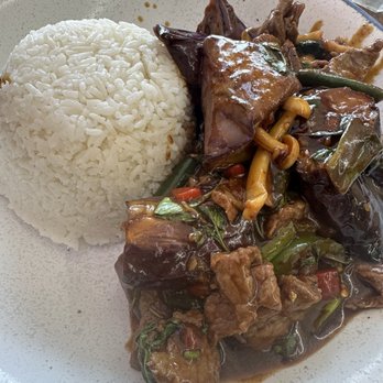 PraJam Thai - Eggplant stirfry with Beef - Thai Near Me - Richmond, California PraJam Thai - Eggplant stirfry with Beef - Thai Near Me - Richmond, California