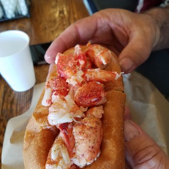 Lobster West - Lobster grilled cheese Amazing lobster roll just as yummy - Seafood Near Me - Encinitas, California Lobster West - Lobster grilled cheese Amazing lobster roll just as yummy - Seafood Near Me - Encinitas, California
