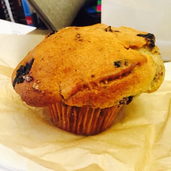 Petsi Pies - Look at that muffin top. - Bakeries Near Me - Somerville, Massachusetts