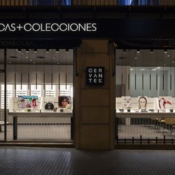 CERVANTES: Ópticas + Colecciones | Sevilla Centro - Exterior de la óptica.