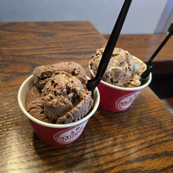 Babcock Dairy Store - Ice Cream & Frozen Yogurt Near Me - Madison, Wisconsin Babcock Dairy Store - Ice Cream & Frozen Yogurt Near Me - Madison, Wisconsin
