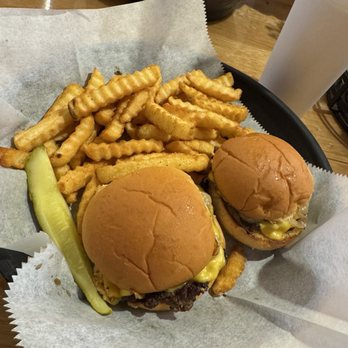 302 West - Sliders - Coffee & Tea Near Me - Stevenson, Alabama 302 West - Sliders - Coffee & Tea Near Me - Stevenson, Alabama