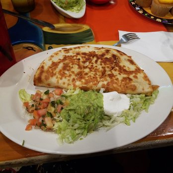 Pelanchos Mexican Grill - Shrimp quesadilla - Mexican Near Me - Knoxville, Tennessee